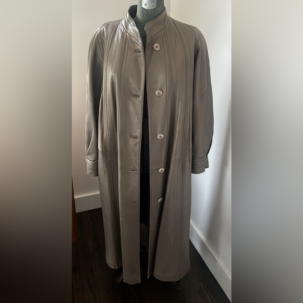 Stunning ! Andre lambskin tan with a metallic finish Leather maxi coat